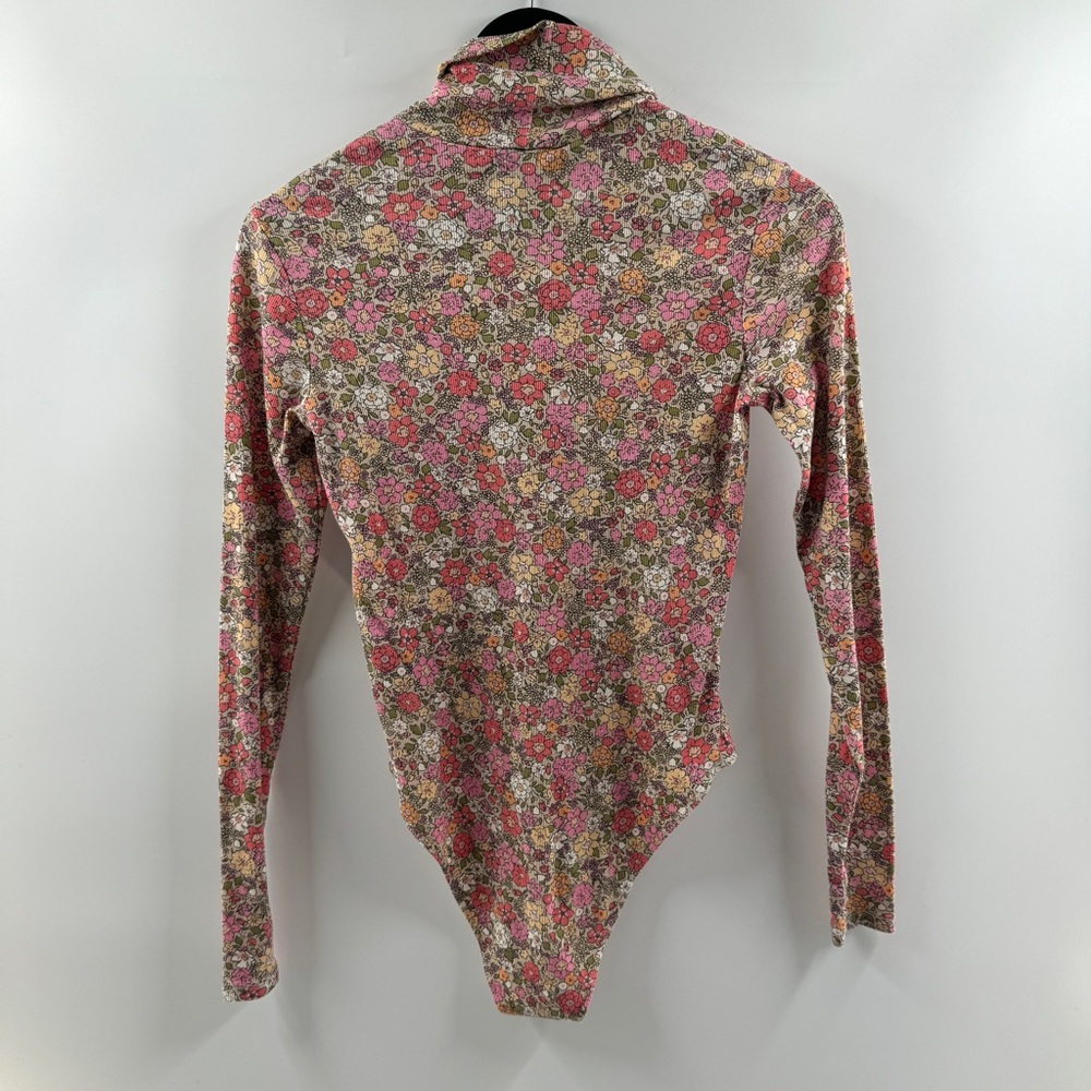 H&M Floral Ribbed Turtleneck Bodysuit Long Sleeve Size Medium - Picture 5 of 7